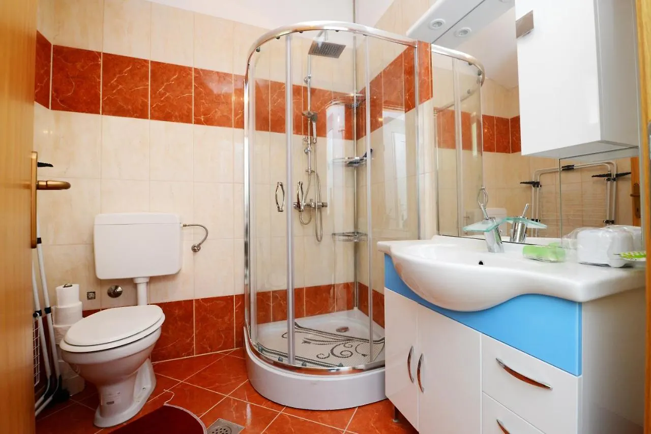 Claudio Apartments 0*, Porec Croatia
