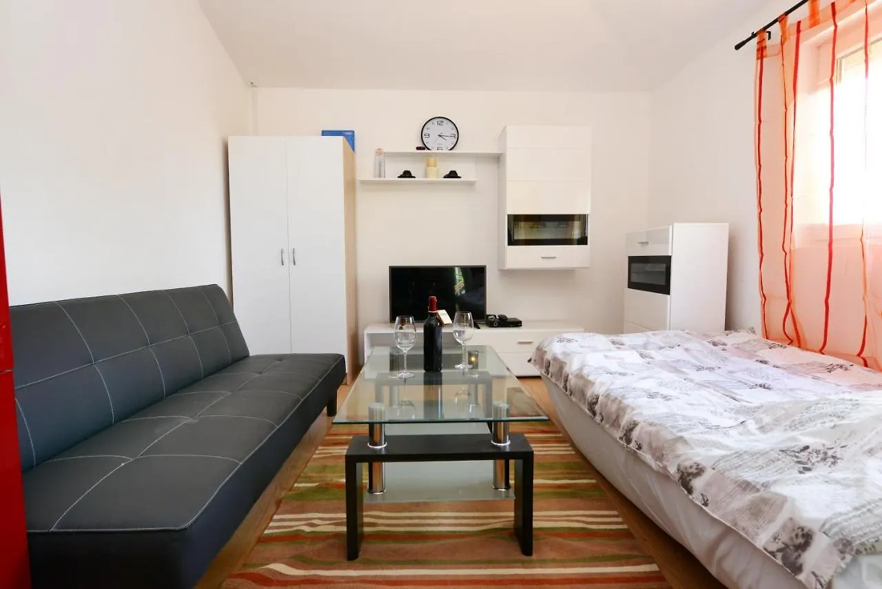 Claudio Apartments Porec