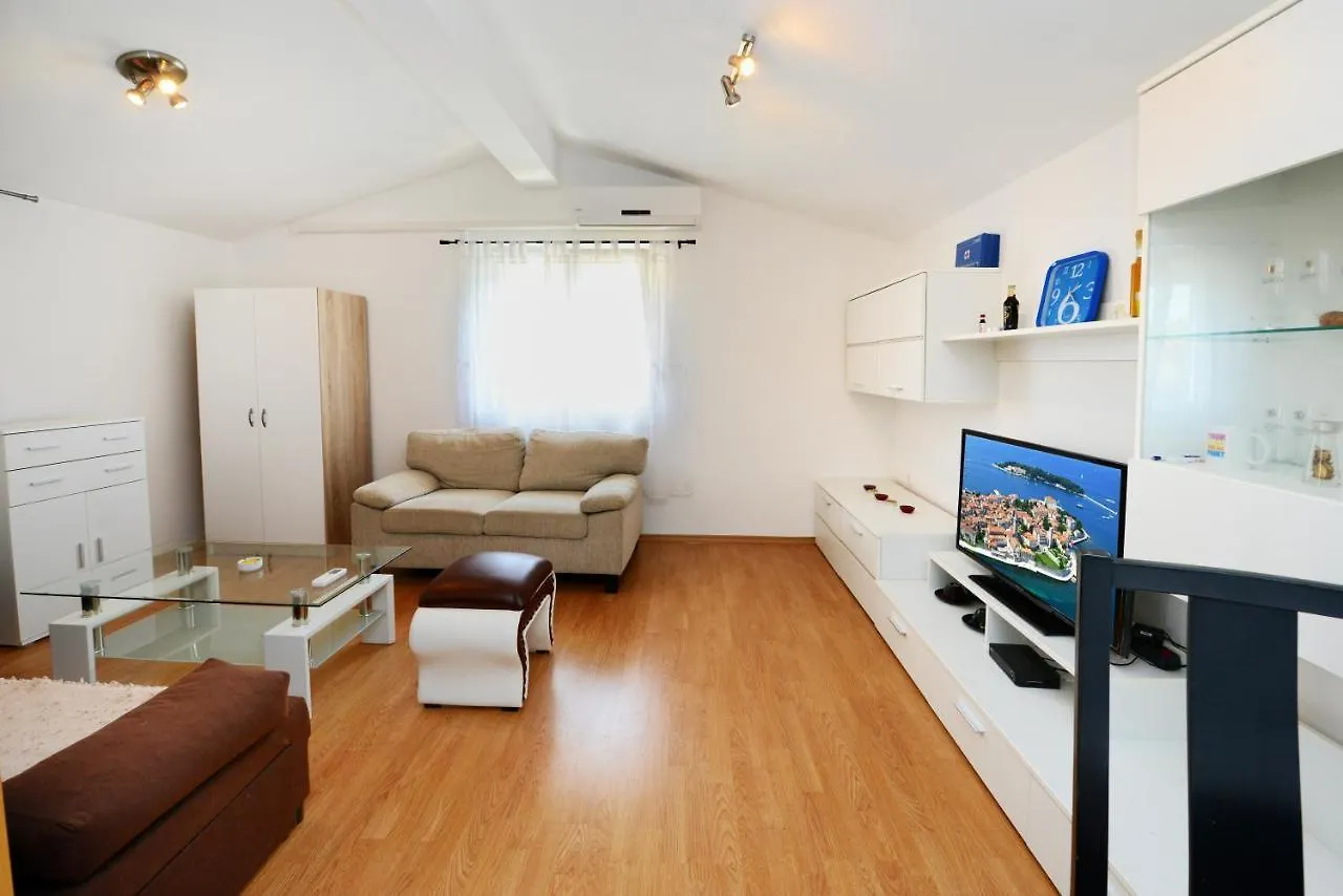 Claudio Apartments Porec